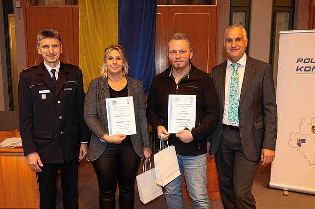 Am Abend des 30. März 2023 sahen Florian Kugler und Stephanie Feldmeier von ihrem Auto aus, wie drei Jugendliche in der Singener ...
