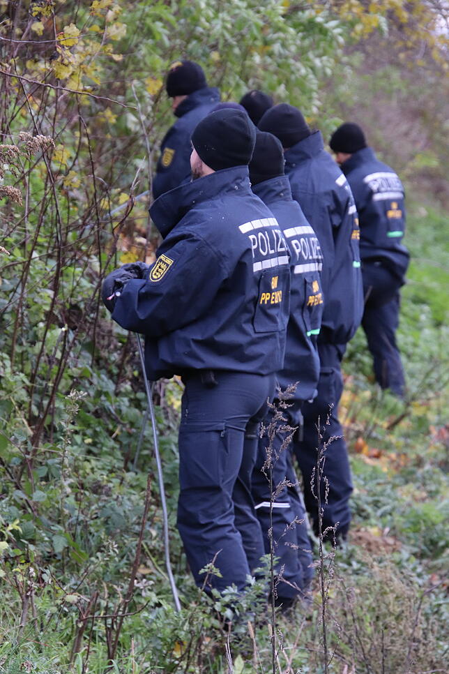 Bild 2: Mord ohne Leiche: 100 Polizisten suchen auf der Höri nach Vermisstem