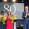 SÜDKURIER-Geschäftsführer David Lämmel und die Mitarbeiterinnen Tabea Scherer-Brunk und Doris Baum auf der Bühne im Konstanzer ...