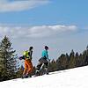 Nur Tourengeher hatten am Feldberg ihren alpinen Spaß. Felle drauf und bergan geht die Wanderung in Richtung Gipfel.