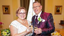 Christine und Yves Weimerskirch haben sich 2019 im Reha Klinikum Bad Säckingen kennengelernt. Auch den Heiratsantrag machte Yves seiner ...
