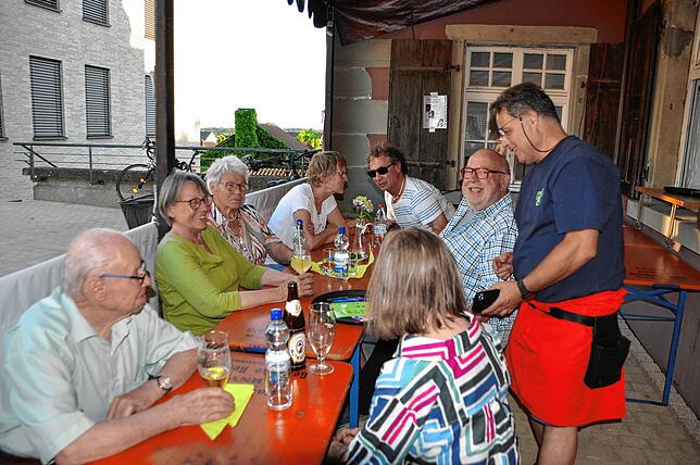 Bild 23: Sonnenstrahlen und Feststimmung in Markdorf