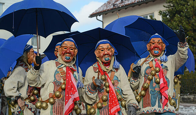 Narren der Bonndorfer "Pflumeschlucker" (Pflaumenschlucker).