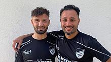 Berkay Cakici (links) und Fatih Avci bleiben für eine weitere Saison die Trainer bei der SG Kirchen-Hausen.