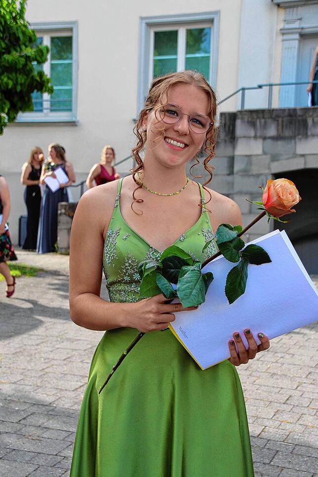 Lea Speh aus Scheer legt ihr Abitur mit der Note 1,3 ab.