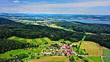 Egal ob am Bodensee, im Thurgau, rund um Konstanz oder auf dem Säntis: In der Grenzregion zwischen Deutschland und der Schweiz locken ...