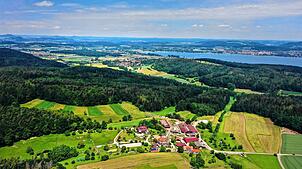 Egal ob am Bodensee, im Thurgau, rund um Konstanz oder auf dem Säntis: In der Grenzregion zwischen Deutschland und der Schweiz locken ...