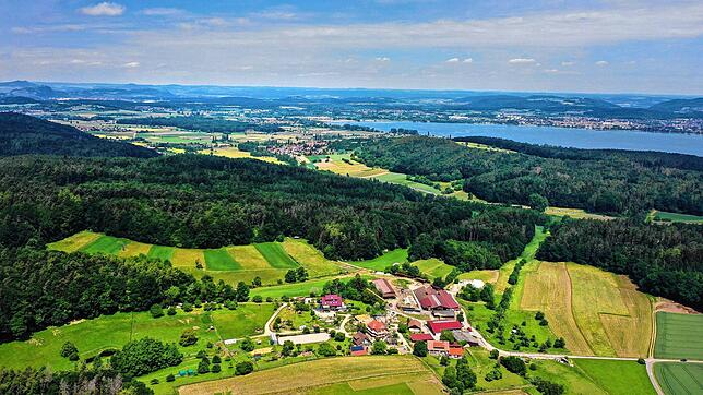 Egal ob am Bodensee, im Thurgau, rund um Konstanz oder auf dem Säntis: In der Grenzregion zwischen Deutschland und der Schweiz locken ...