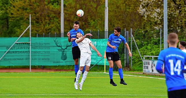 Bild 43: SG Mettingen/Krenkingen setzt sich mit 4:1 beim VfB Waldshut durch &ndash; und wir haben Bilder!