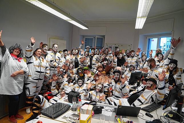 Bild 11: So ausgelassen feiern Kinder beim Narro-Zunft-Umzug in Waldshut – Die schönsten Fotos!