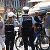 "Bitte, tun Sie endlich was!" Von Fußgängern ermuntert, von Radlern beschimpft, organisierte die Polizei eine Kontrolle in der ...