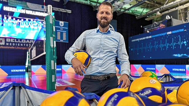 Thilo Späth-Westerholt ist Geschäftsführer des Volleyball-Proficlubs beim VfB Friedrichshafen. Wie lang die Spacetech-Arena noch ...