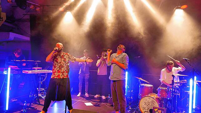 Bild 3: Šuma Čovjek Live in der alten Schlosserei – Die besten Bilder