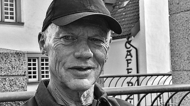 Adolf Albert Kuttruff, ehemaliger Ochsenwirt, ist im Alter von 75 Jahren verstorben.