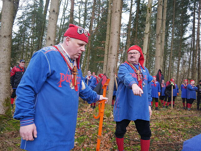 Auf ihr Kommando hört im Wald jeder Zunftgeselle: Zunftgesellenboss Markus Stengele (links) und Hans Willam.