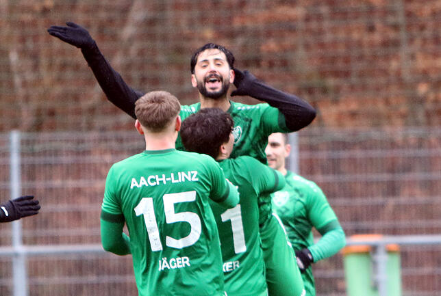 Bild 6: TSV Aach-Linz gewinnt spannendes Verfolgerduell. Wir waren mit der Kamera dabei!