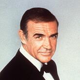 Sean Connery als James Bond, kurz 007, jagte Schurken rund um den Globus. Sein Leibgetränk im Film war der Dry Martini Cocktail.