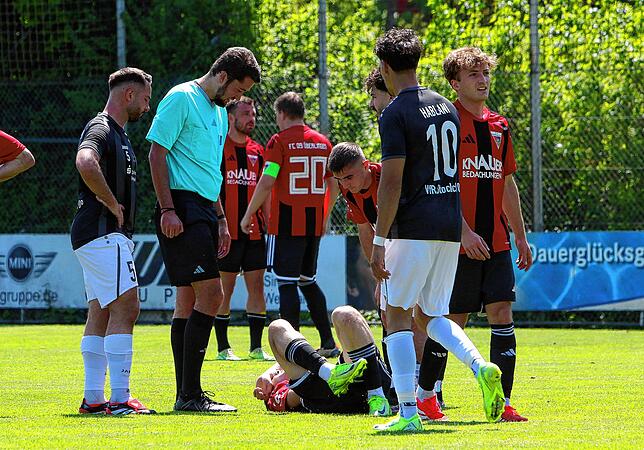 Bild 11: FC Überlingen gewinnt Nachbarschaftsduell gegen VfR Stockach. Wir waren mit der Kamera dabei!