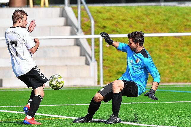 Bild 9: FV Lörrach-Brombach II besiegt Aufsteiger FC Schlüchttal glatt mit 4:0 &ndash; und wir haben die Bilder!
