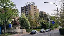 (Archivbild von April 2024) Sehr betrunken ist am Freitagabend, 31. Januar, ein 50-jähriger Radfahrer irgendwo auf der Mainaustraße ...