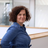 Michaela Ehrt-Küver ist bei Doubleslash in Friedrichshafen angestellt. Im Juli hat sie ihren Arbeitsplatz ins österreichische Längenfeld ...