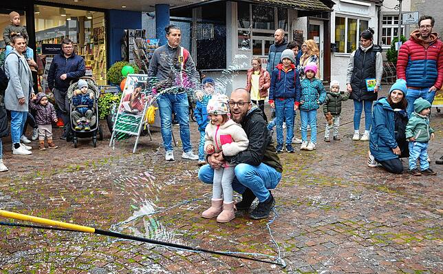 Bild 1: Die schönsten Bilder von der Kindermeile des Kindertheater-Festivals am Samstag – Teil 3