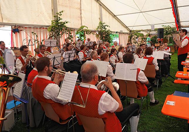 Dorffest in Aach-Linz am Sonntag, 6. und Montag, 7. Juli, in Pfullendorf/Aach-Linz auf dem St. Martinsplatz.