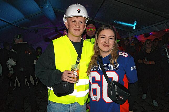 Bild 9: Ausgefallene Kostüme und laute Musik – So war die Guggen-Party