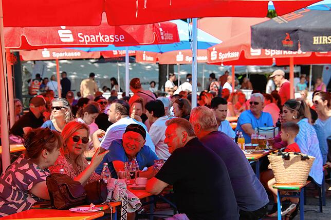 Bild 5: Hausherrenfest 2024: Bilder der Festmeile am Seeufer