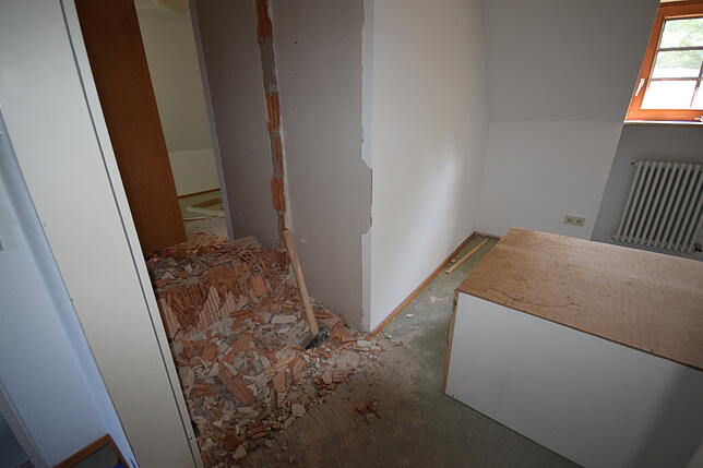Spuren des Rückbaus im Haus Josenberg, wo gerade die Sanitäranlagen ausgebaut werden.