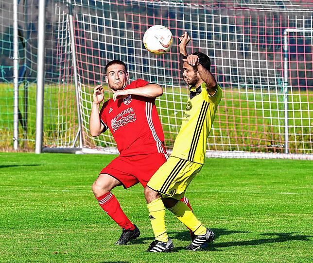 Bild 21: SV Schwörstadt setzt sich im Rothaus-Bezirkspokal mit 2:1 beim FC Dachsberg durch &ndash; und wir haben Bilder!