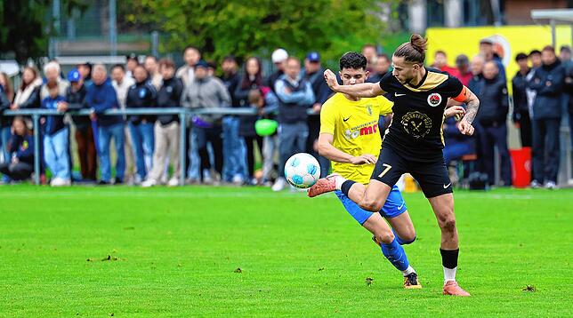 Bild 12: Unsere große Bildergalerie vom Pokal-Derby zwischen dem TSV Singen und dem FC Singen 04