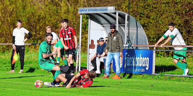 Bild 9: Unsere Bildergalerie von Bezirksligaspiel zwischen dem FC Bodman-Ludwigshafen und dem TSV Aach-Linz