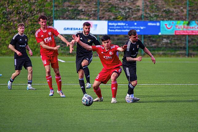 Bild 25: SV 08 Laufenburg besiegt den FSV Rot-Weiß Stegen mit 2:0 – und wir haben Fotos!