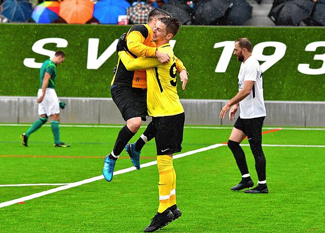 Bild 1: SV Herten bejubelt einen knappen und glücklichen Sieg bei der SG Mettingen/Krenkingen &ndash; und wir haben die Bilder!