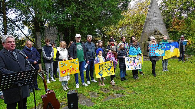 Am Volkstrauertag wird an die Opfer von Krieg und Gewalt erinnert. In Rielasingen-Worblingen steht dieses Jahr das Geschehen in der ...