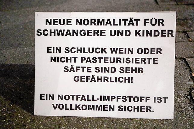 Die Initiative „Studenten stehen auf“ will nach ihrem Selbstverständnis das kritische Bewusstsein wach halten.