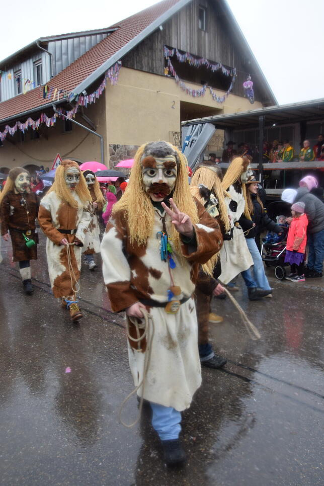 Bild 7: Nöggenschwiel 2025: Fasnacht und bunte Kostüme – Eindrücke vom Schlüchttalnarrentreffen