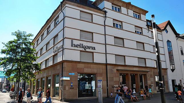 In der ehemaligen Sparkasse in Singen soll es schon bald Bier und Brauhausküche geben. Die Brauerei Barfüßer plant im Jahr 2023 eine ...