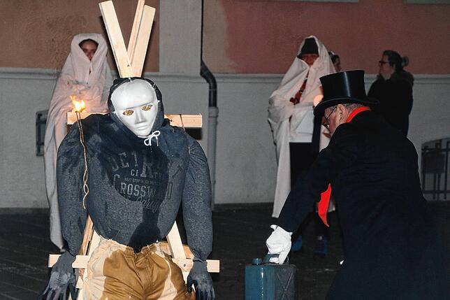 Bild 10: Fasnacht in Waldshut: Die Narren feiern mit schaurig-schönem Abgesang – Ein unvergesslicher Höhepunkt