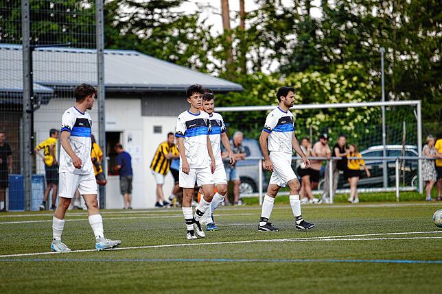 Bild 9: Der FV Tennenbronn gewinnt gegen den FC Öhningen-Gaienhofen. Wir haben die besten Bilder!