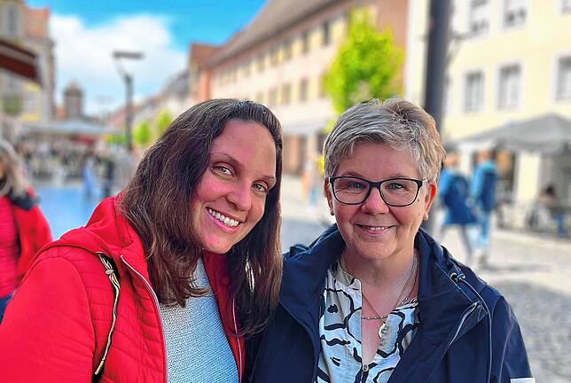 Karmen Kopp (links) kann sich besonders für Wellnessurlaube begeistern. Sie und Marina Steffen schätzen aber auch die Region und ihre ...