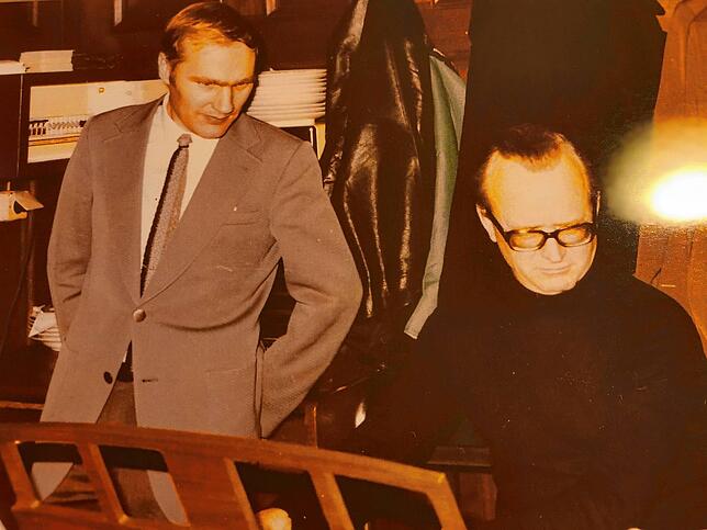 Ein Foto von einer Musikprobe für den Technikerabschluss zeigt Manfred Hirner (links) Ende der 1980er Jahre mit dem bereits verstorbenen ...