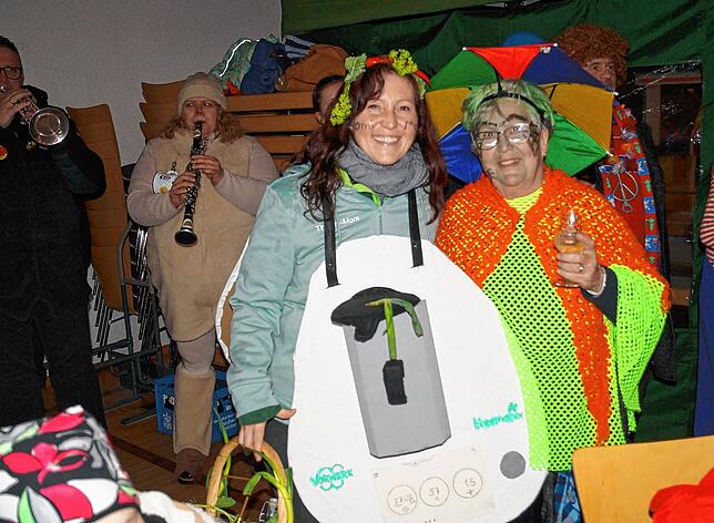 Bild 3: Schülerbefreiung & Rathaussturm in Stetten: Fasnacht-Spektakel in eindrucksvollen Bildern!