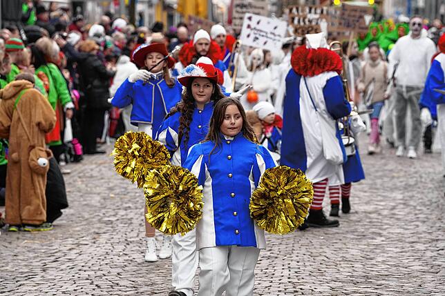 Bild 7: Fastnacht 2023: Die schönsten Fotos vom Umzug am Donnerstag in Villingen