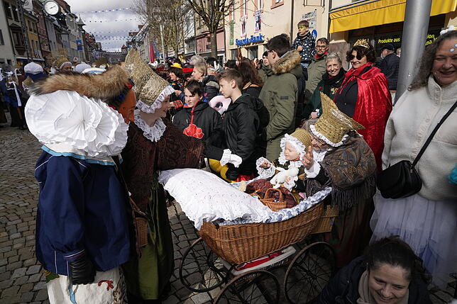 Bild 23: Die besten Bilder vom Schmutzigen Donnerstag in Donaueschingen: Kinderumzug begeistert!