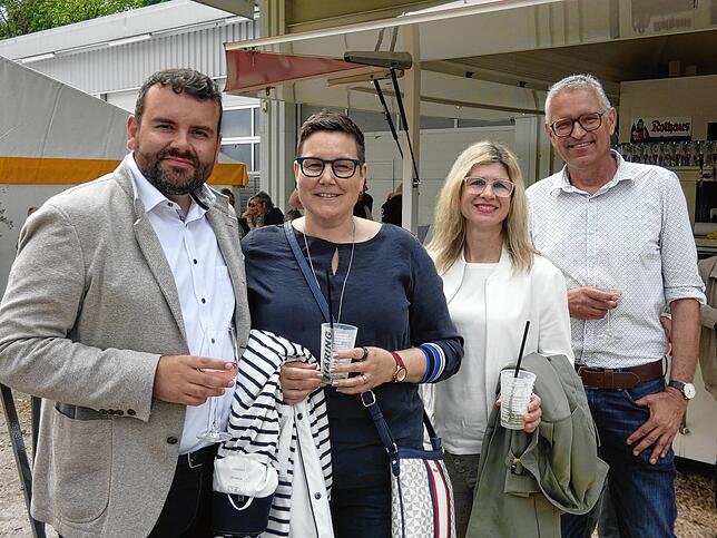 Bild 35: Bilder von der Jahrhundertparty im Festzelt mit Live-Acts und mega Stimmung