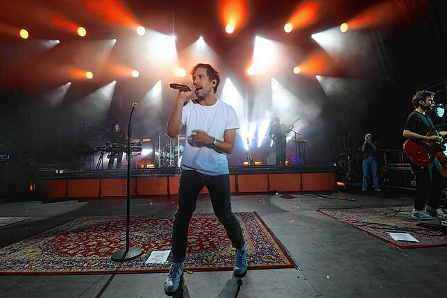 Bild 17: Bilder vom Max-Giesinger-Konzert in Meersburg (1)