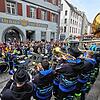 Die Seegumper aus Überlingen haben auf der Münstertreppe ein viel umjubeltes Benefizkonzert für die Aktion „Narr mit Herz“ gegeben – zum ...