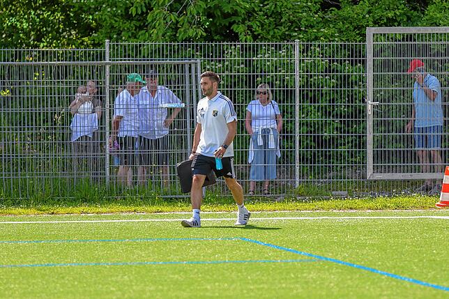 Bild 37: SV 08 Laufenburg siegt 5:2 im ersten Relegationsspiel beim FC Pfaffenweiler – wir haben Fotos!